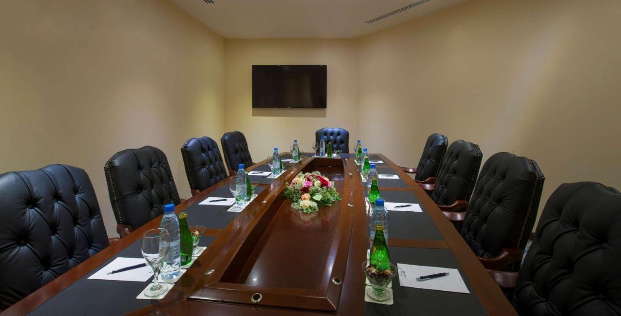 Radisson Blu Hotel, Dhahran Khobar Bagian luar foto