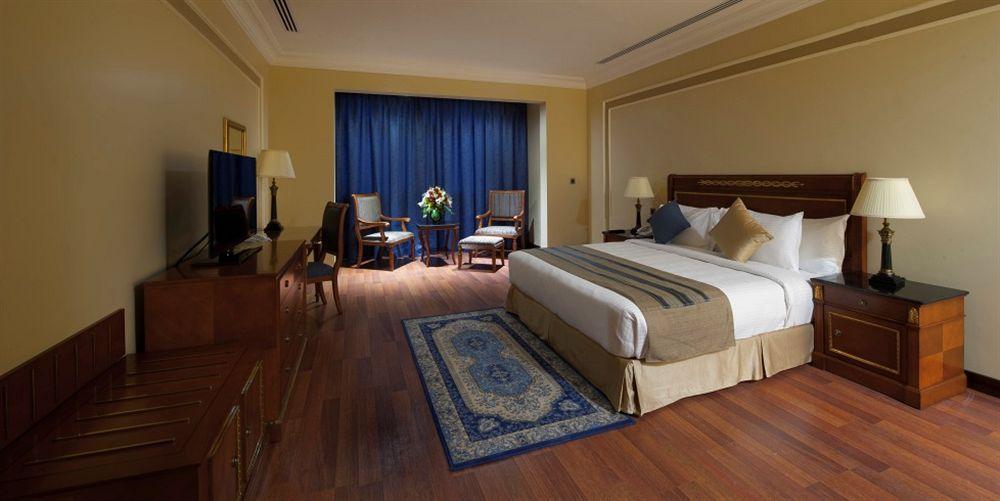 Radisson Blu Hotel, Dhahran Khobar Bagian luar foto